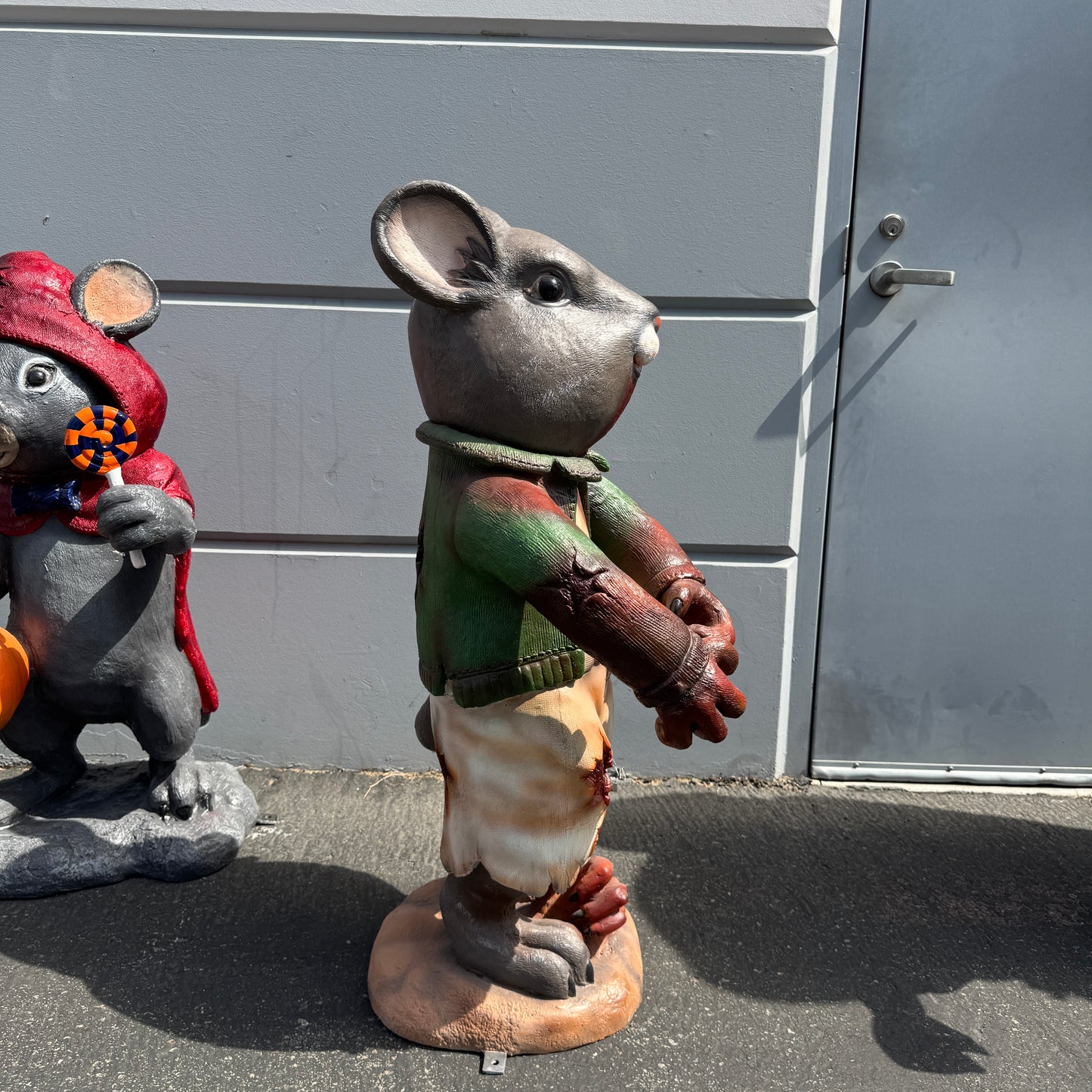 Undead Zombie Mouse Halloween Statue