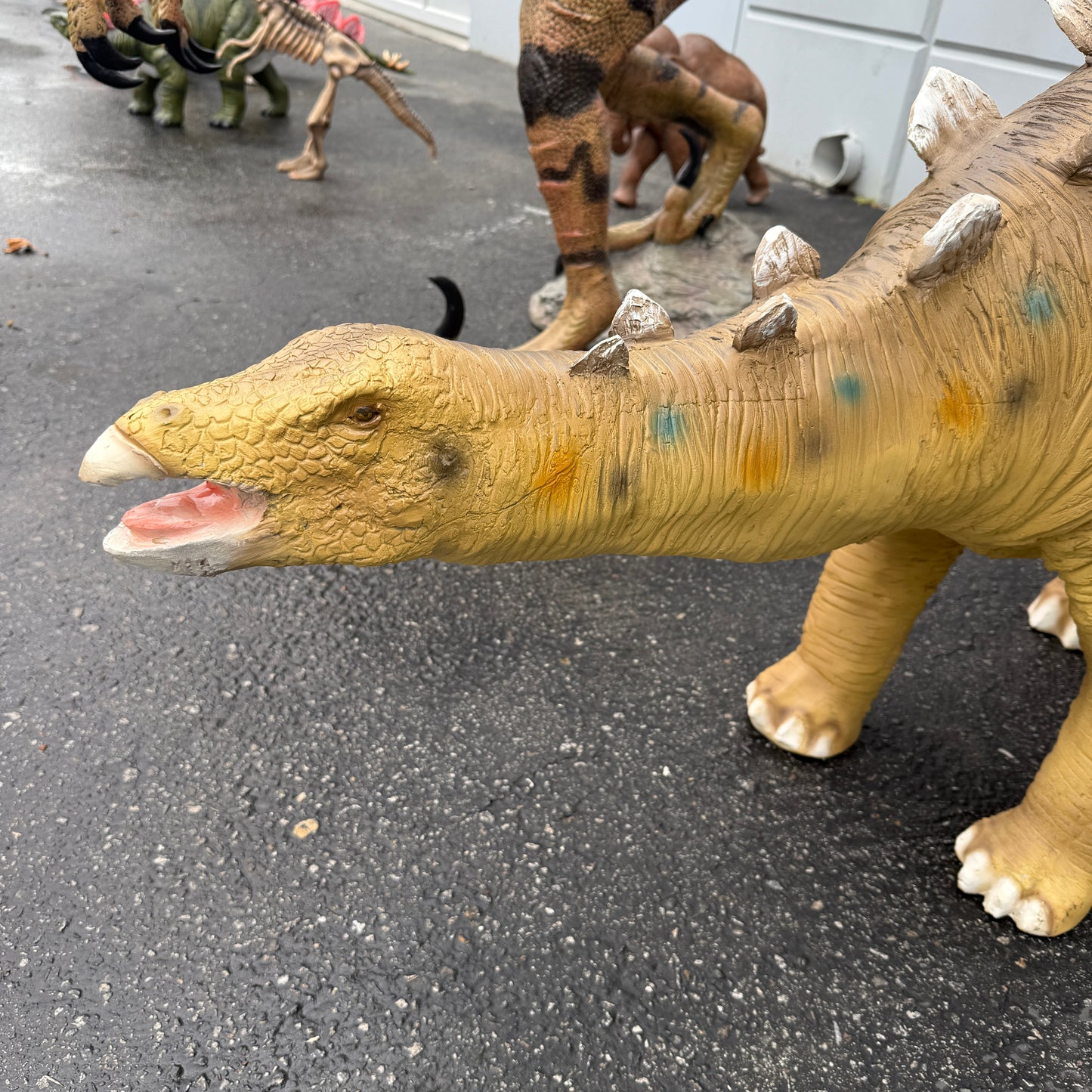 Small Stegosaurus Dinosaur Statue