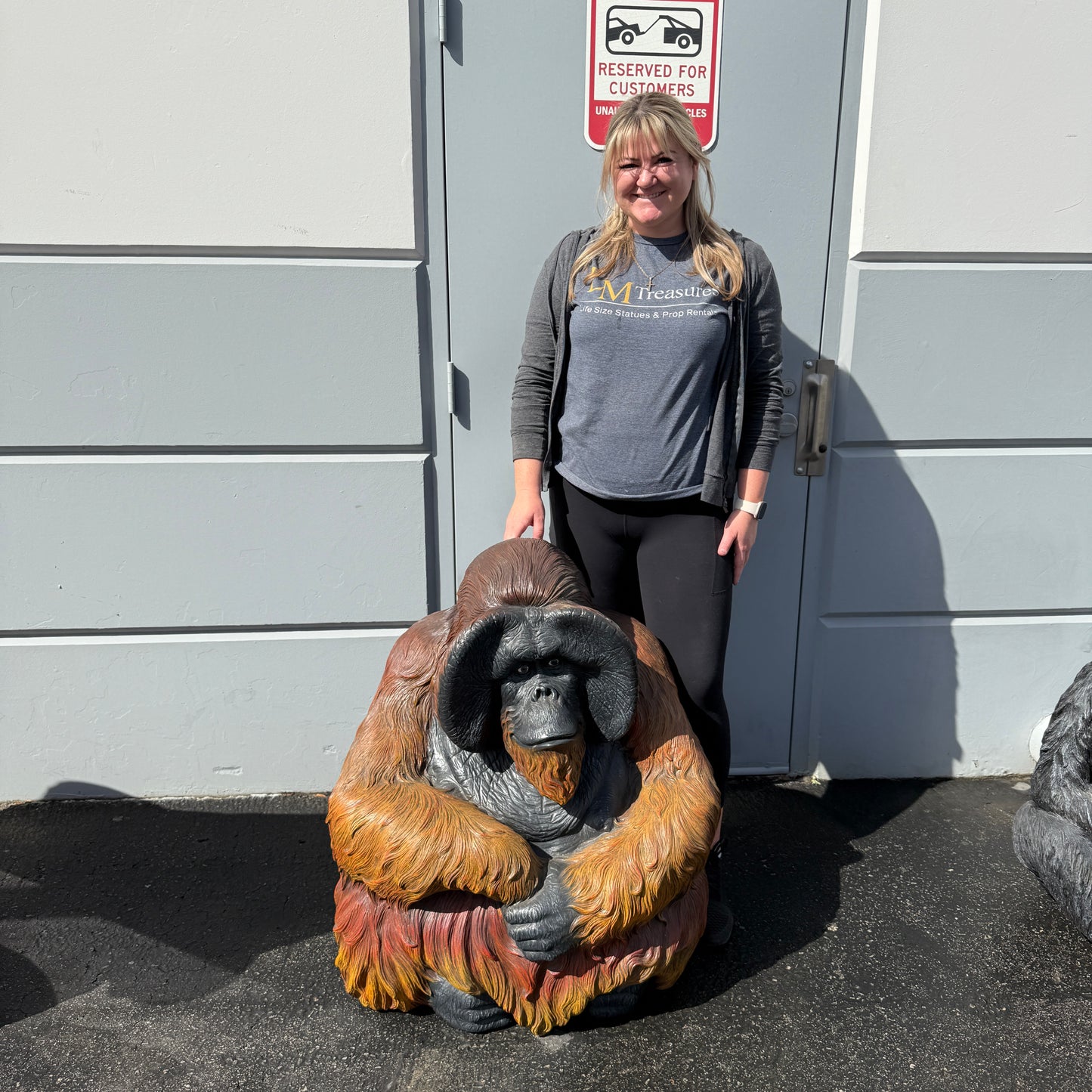 Sitting Orangutan Statue