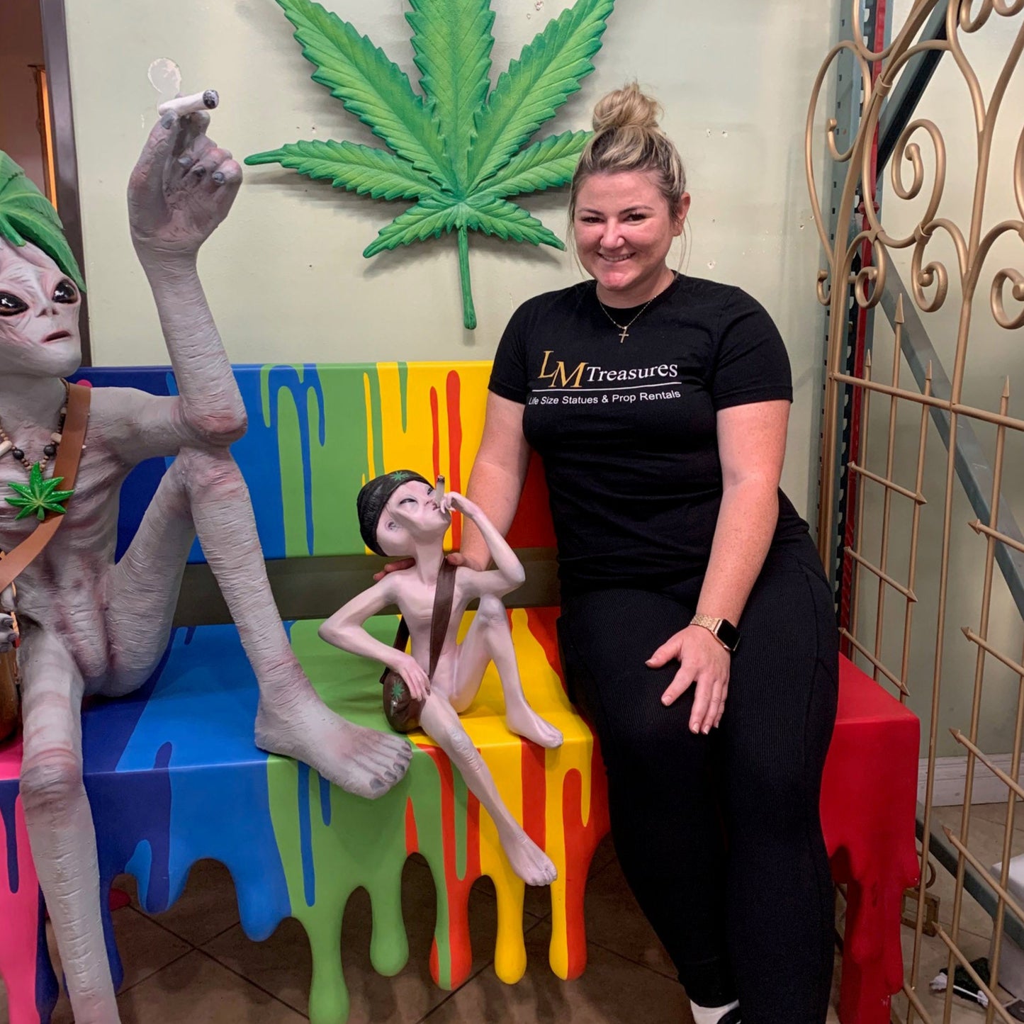 Smoking Alien Sitting Statue