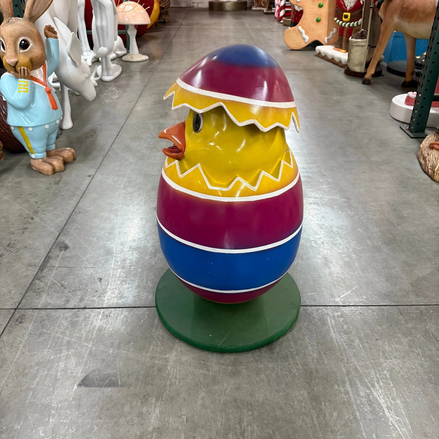 Hatching Easter Egg With Chick A0689-0903-T