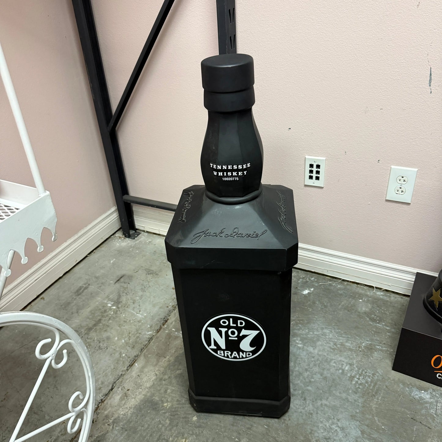 Jack Daniels Bottle Over Sized Statue DANIELS-BOTTLE