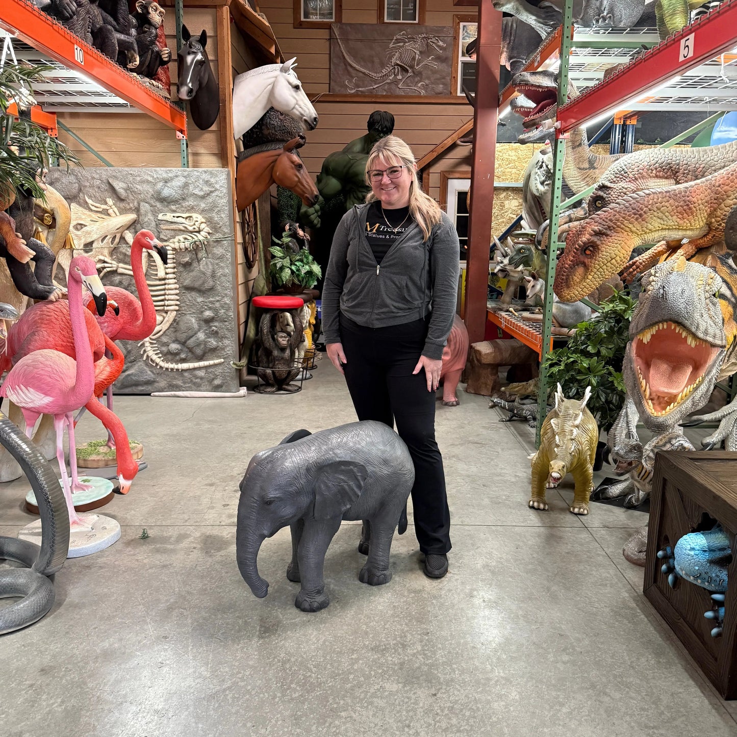 Small Elephant Statue A0573-R002-PT