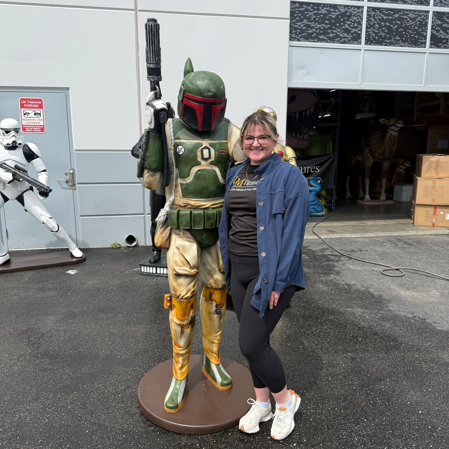 Space Hunter Statue