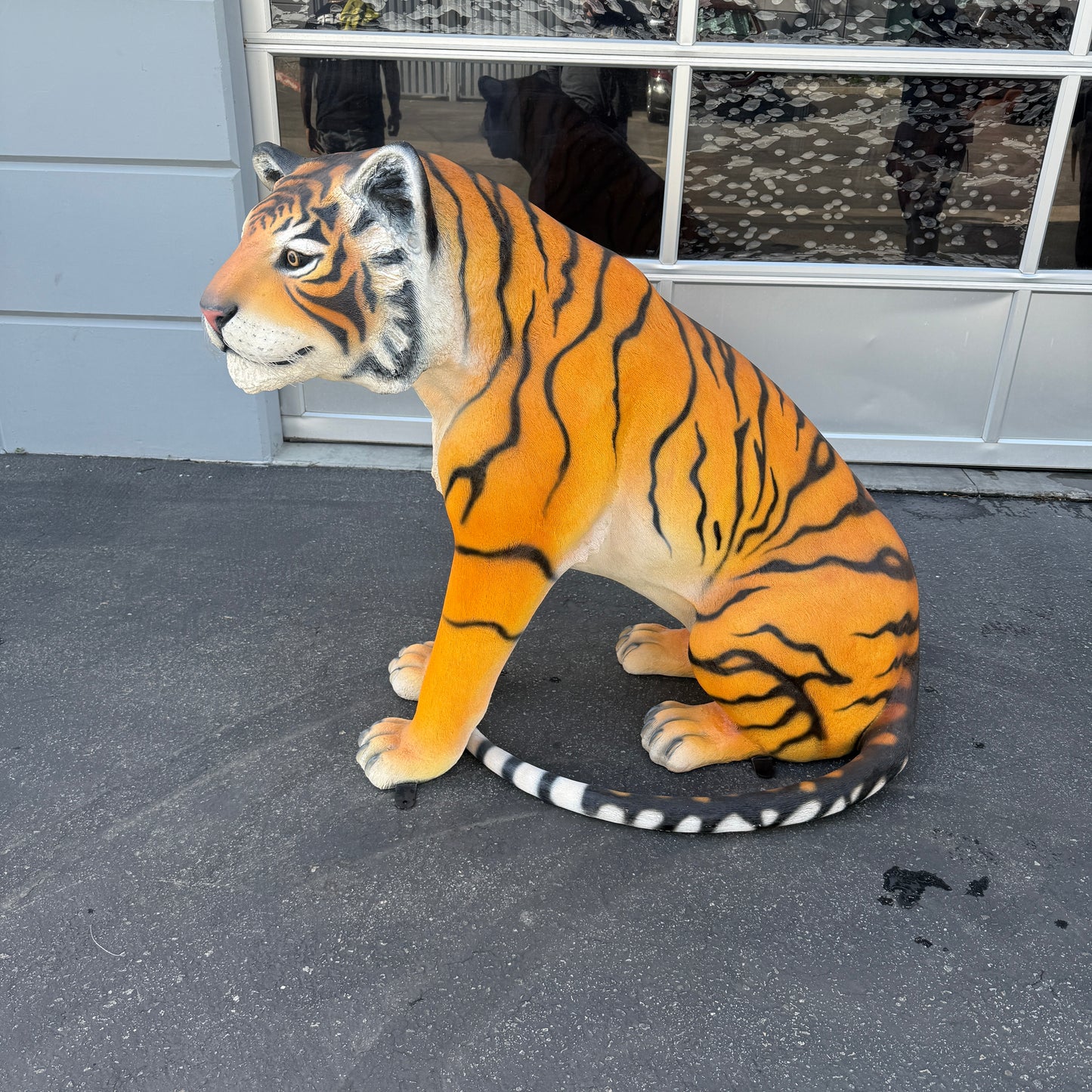 Sitting Tiger Statue