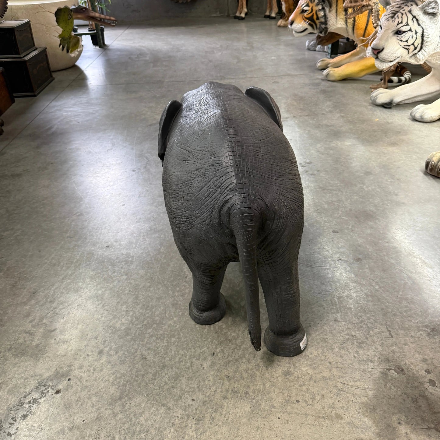 Small Elephant Statue A0573-R002-PT
