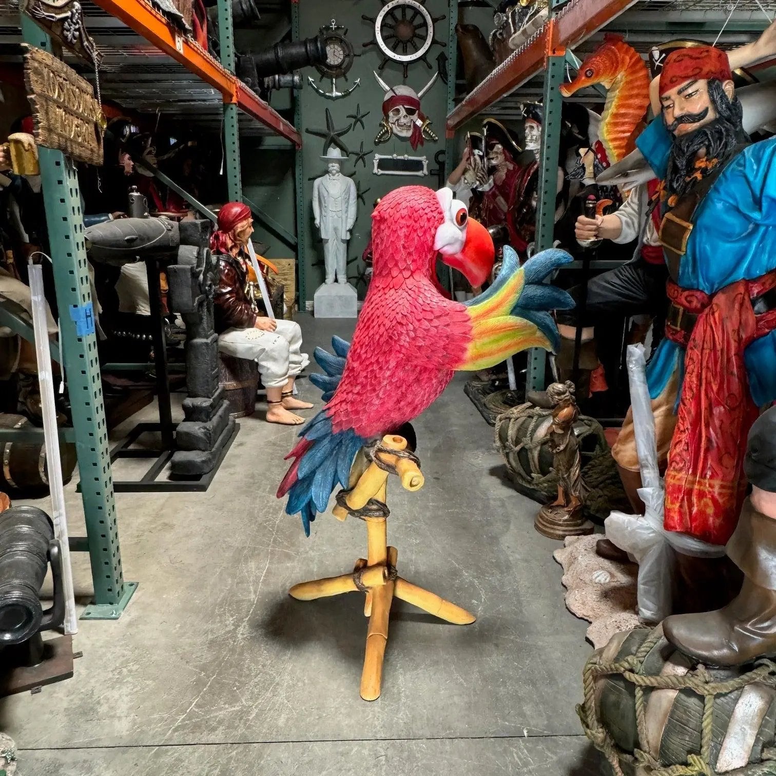 Comic Parrot Statue On Stand A0747-C058-PT