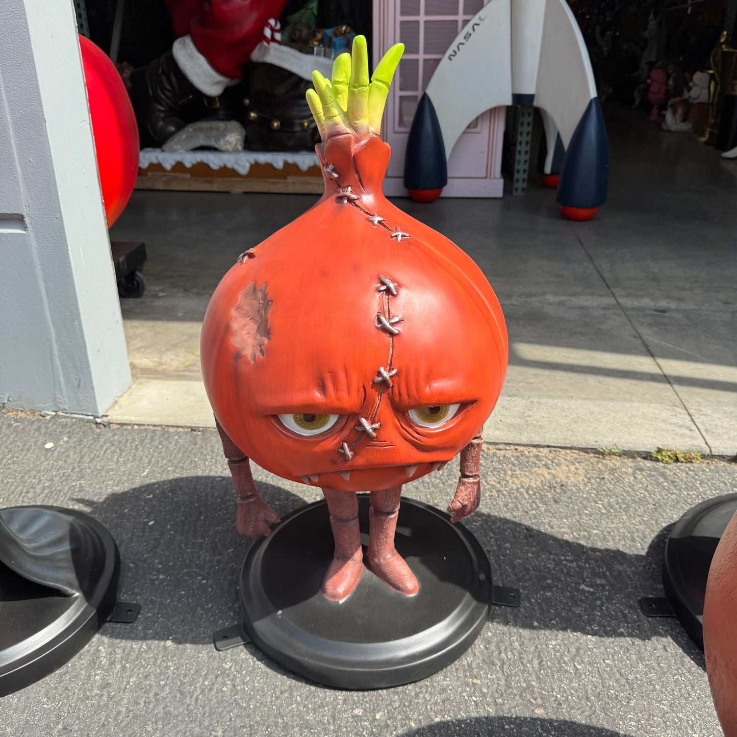 Rotten Onion Spooky Veggie Statue