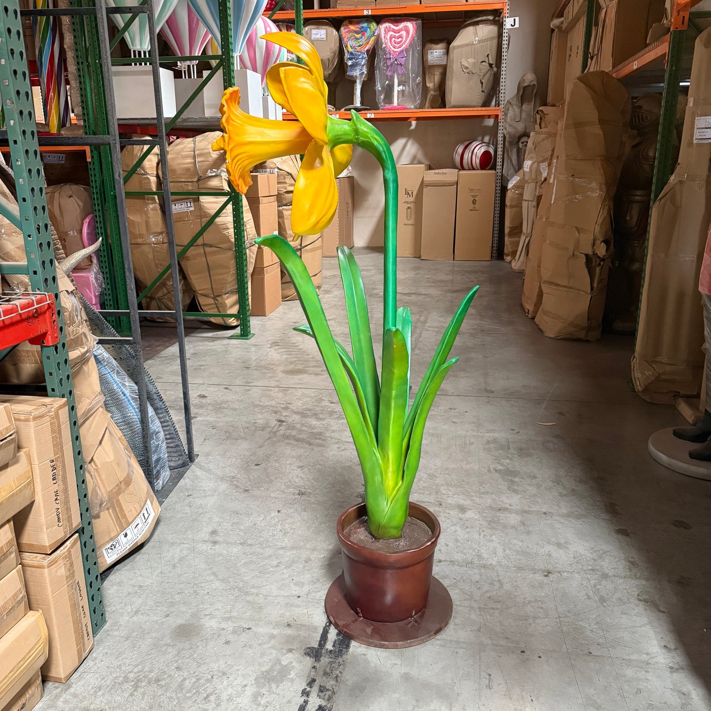 Large Narcis Flower Statue