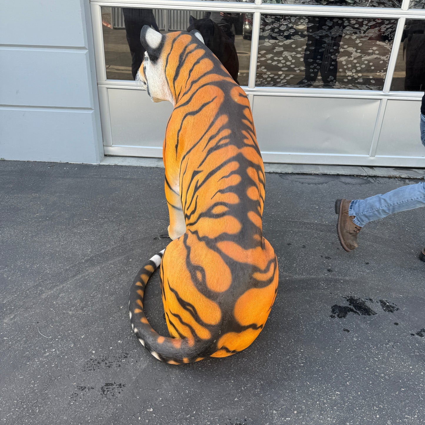 Sitting Tiger Statue