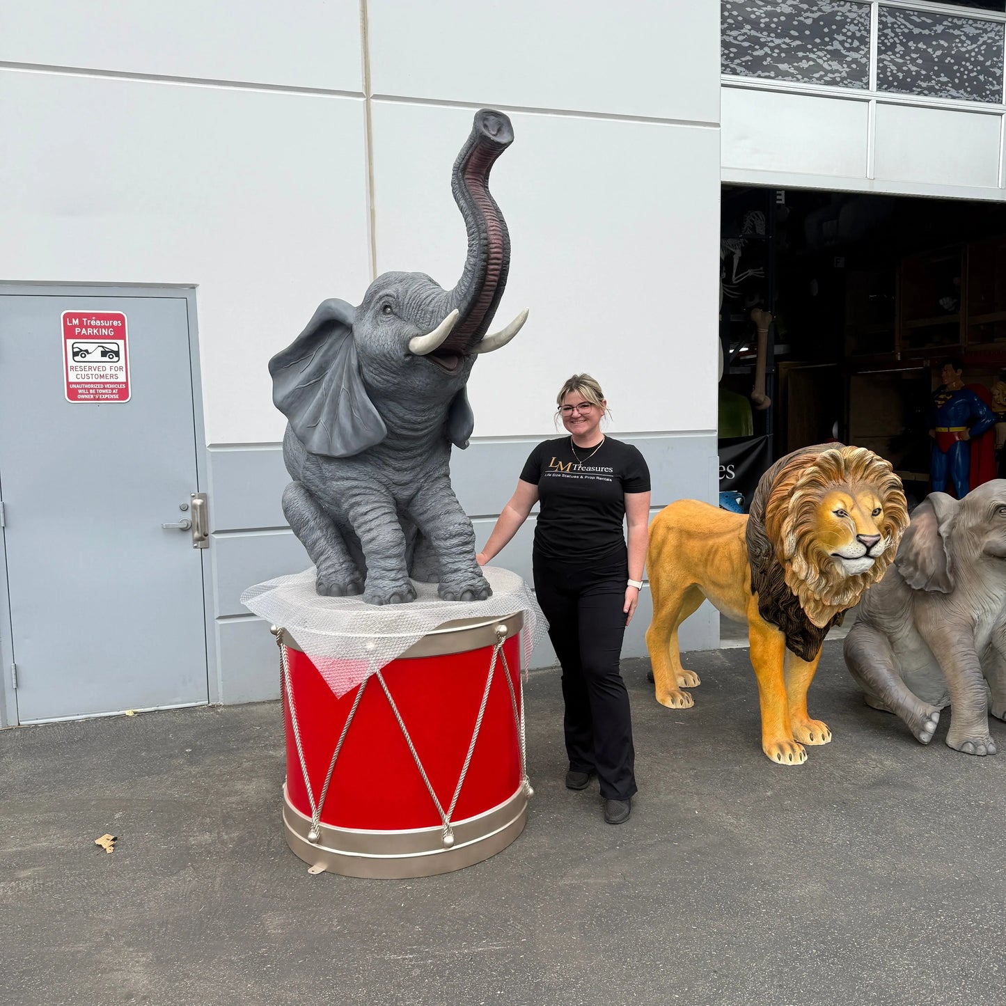 Sitting Elephant With Tusks Statue A0804-R355-PT