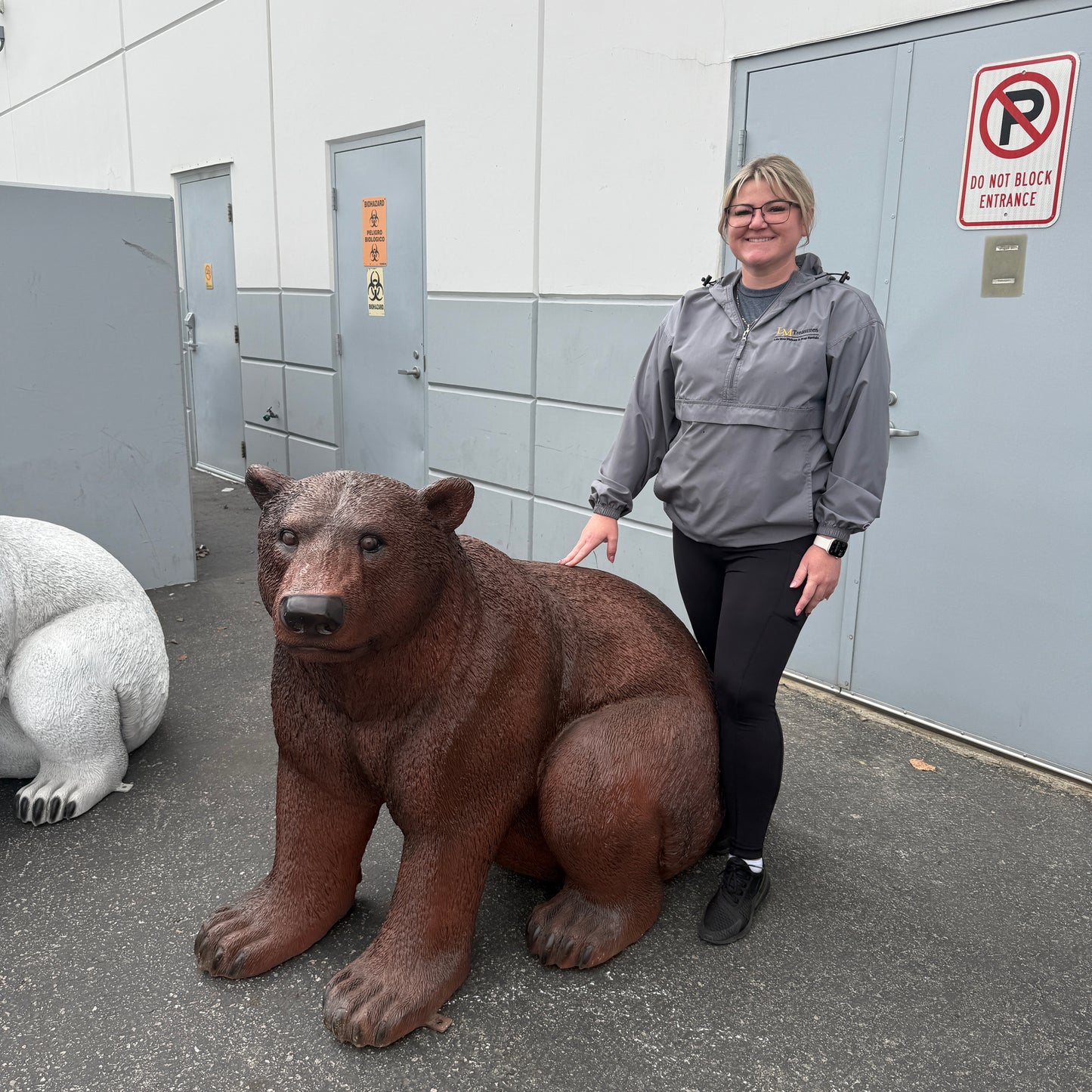 Sitting Light Brown Bear Statue