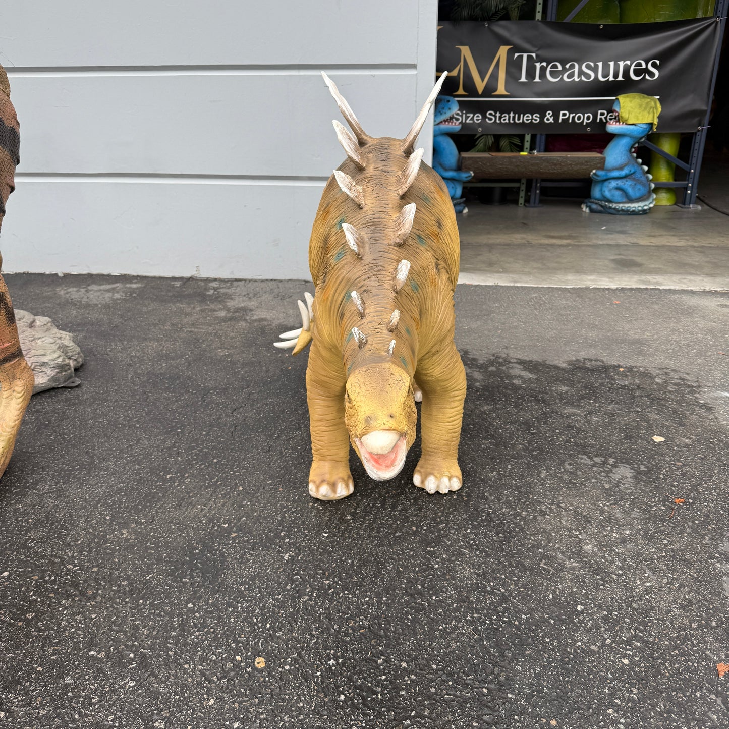 Small Stegosaurus Dinosaur Statue