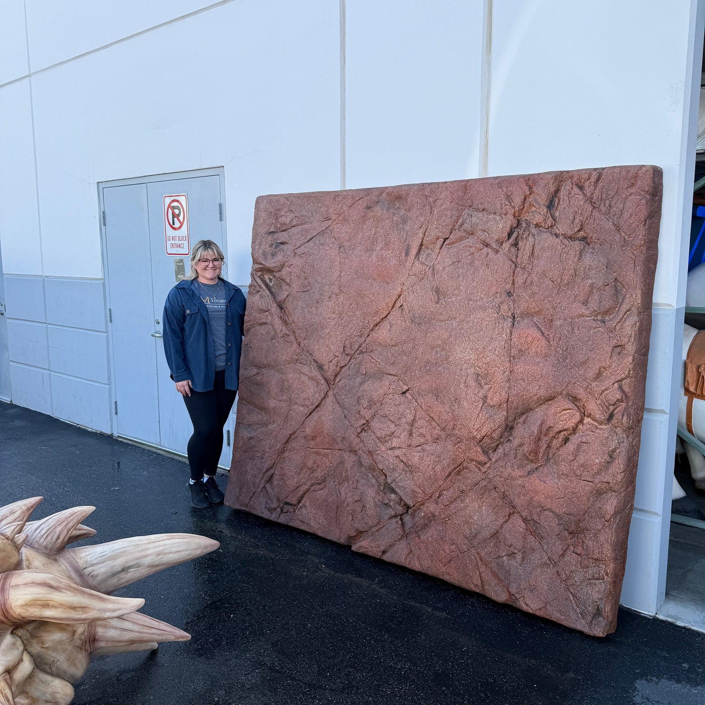 Rock Wall Panel Statue