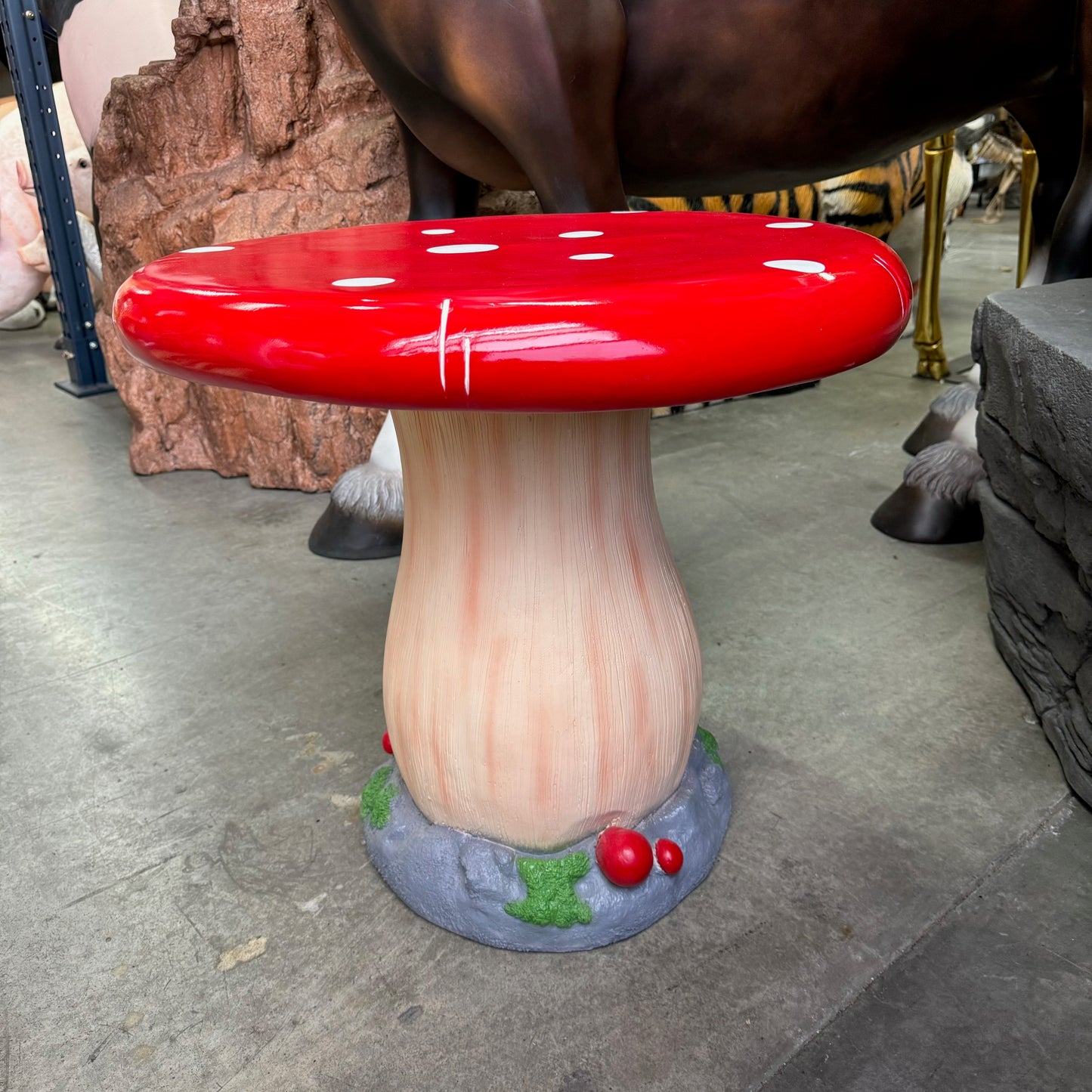 Small Mushroom Table Statue