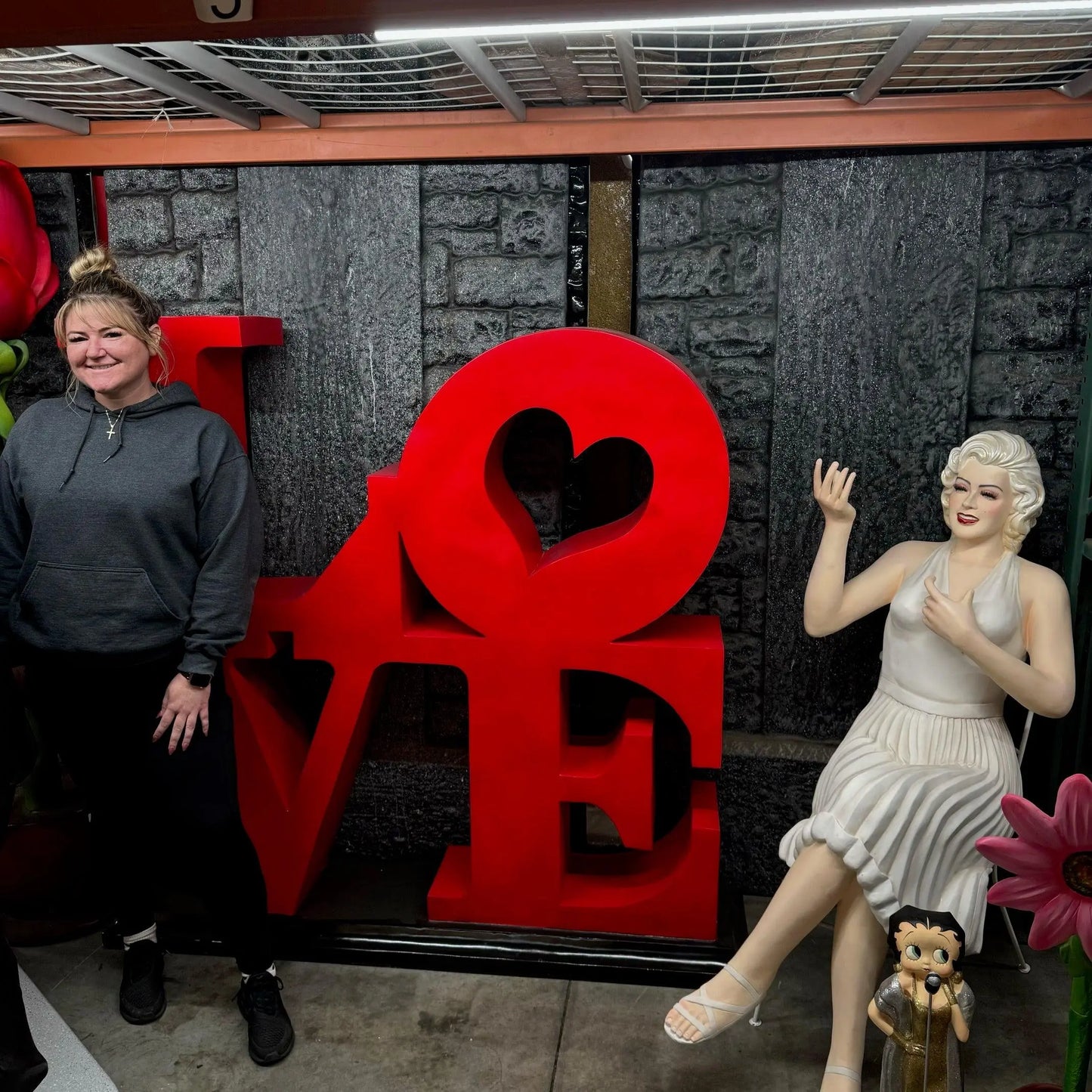 Love Sign Over Size Statue F0161-LOVE-PT