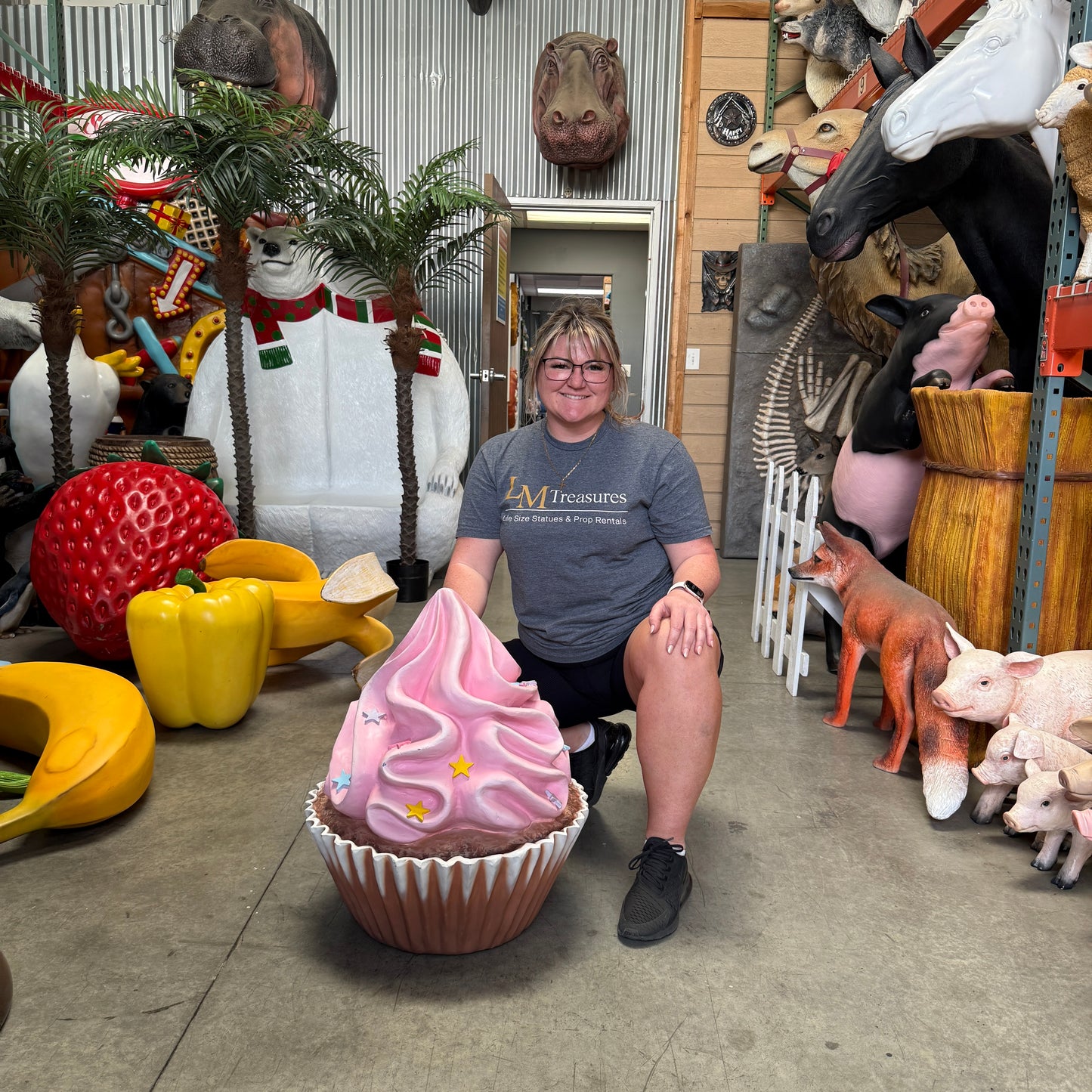 Pink Cupcake Statue With Stars