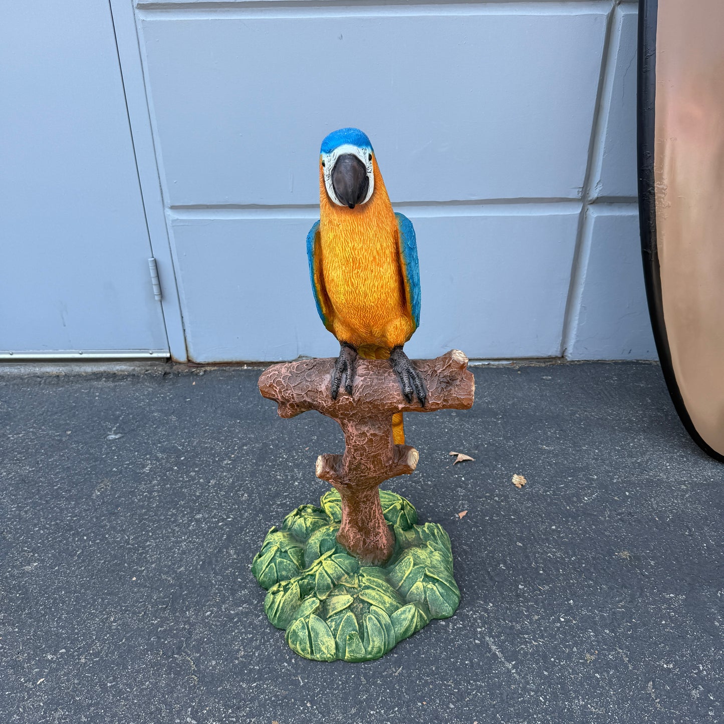 Blue Macaw Parrot On Branch Statue