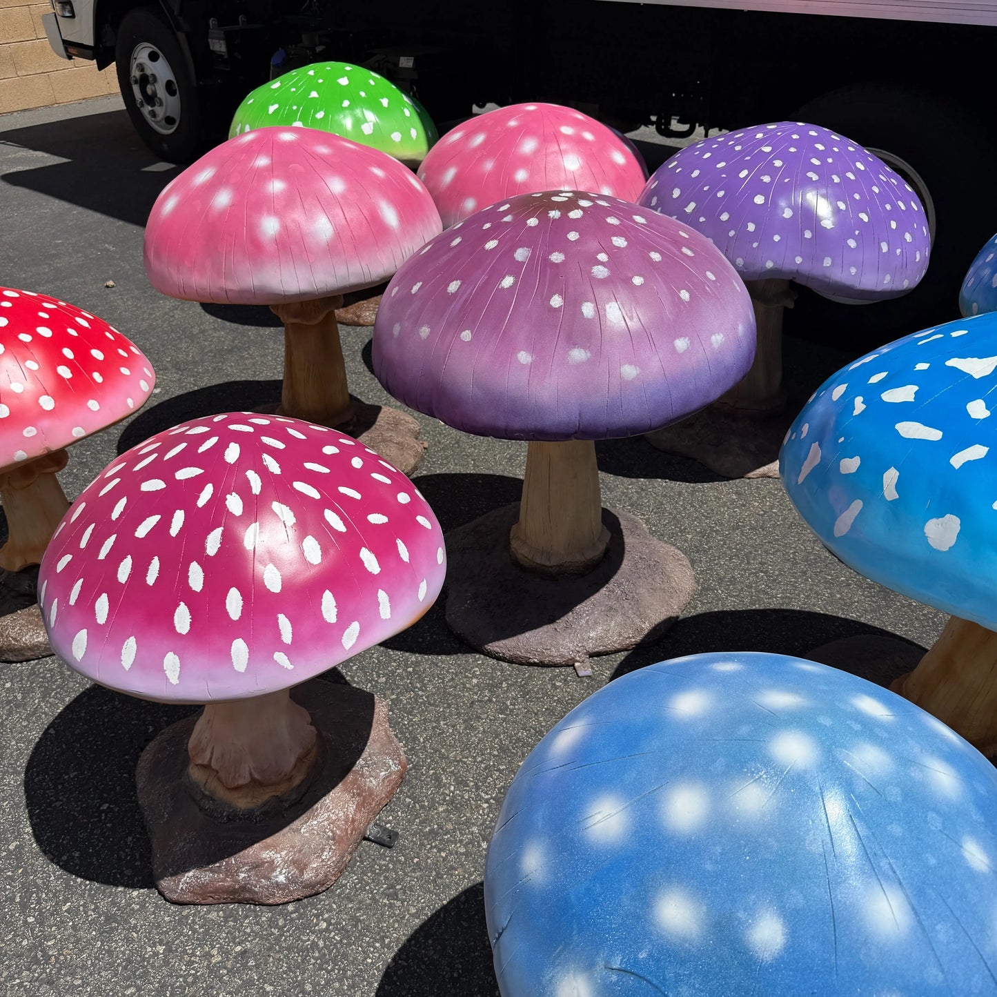 Medium Purple Mushroom Statue M0165PR-2101-T