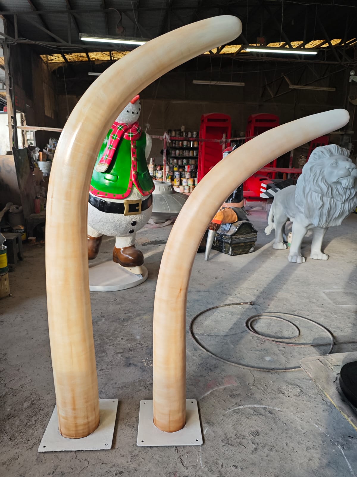 Large Dinosaur Rib Archway Statue