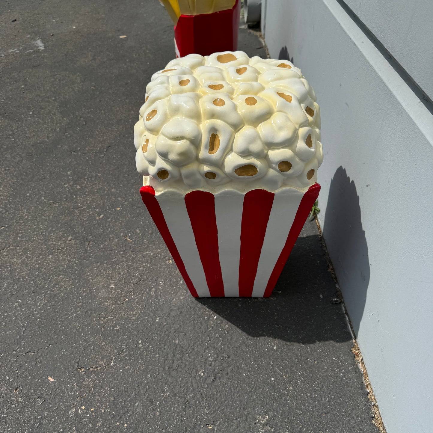 Small Popcorn Table Top Statue
