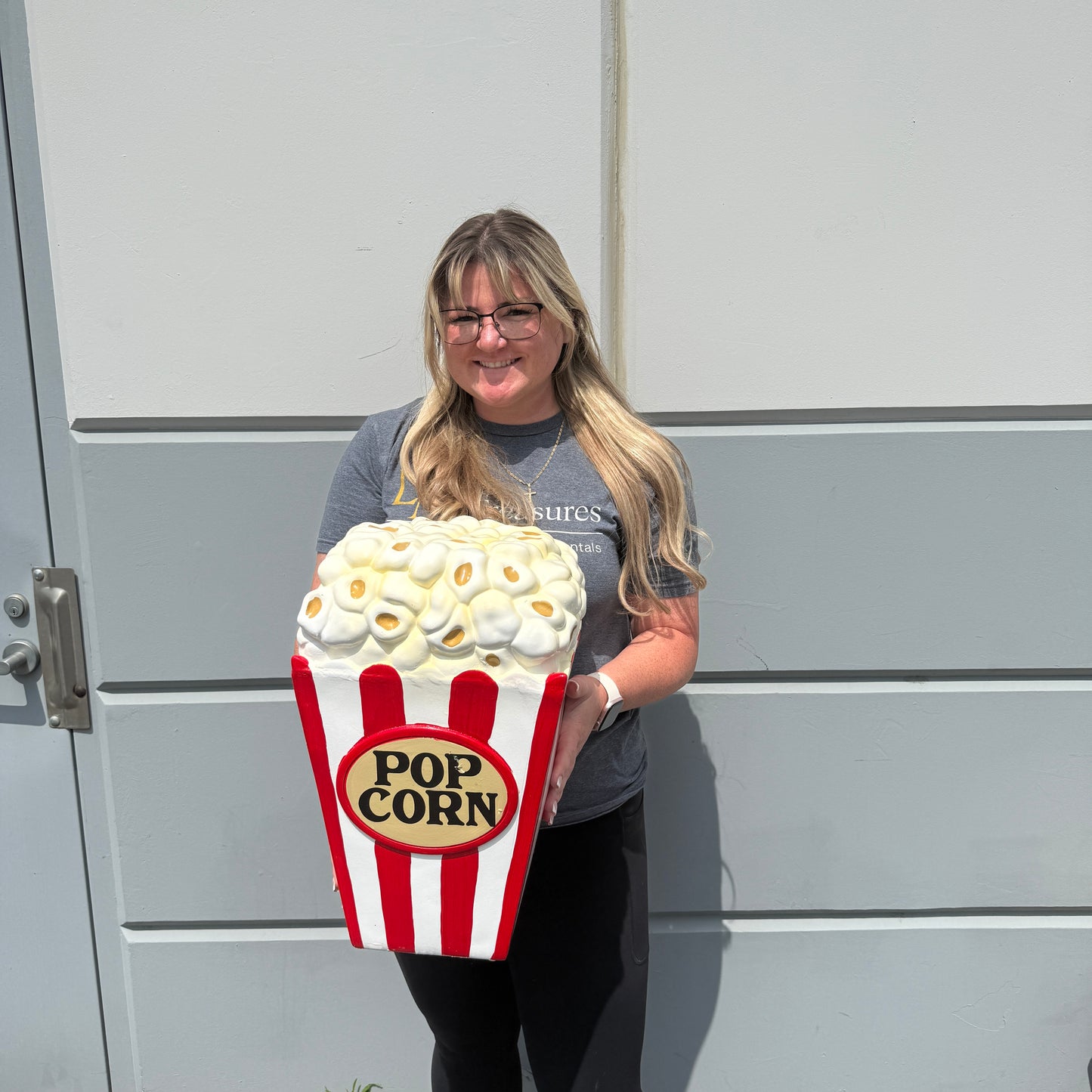 Small Popcorn Table Top Statue