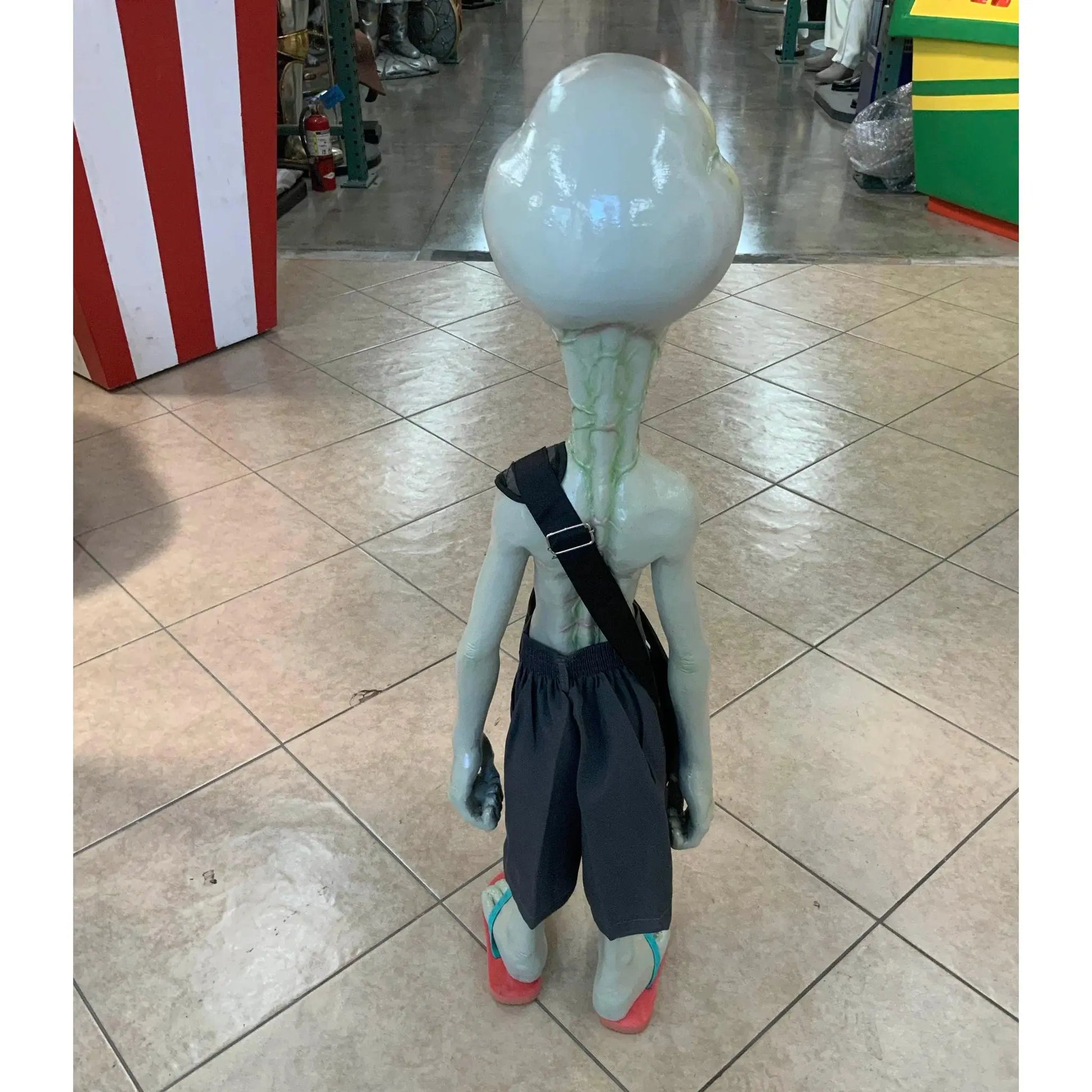 Alien Paul With Satchel Statue LS222-JBTH046C-AR