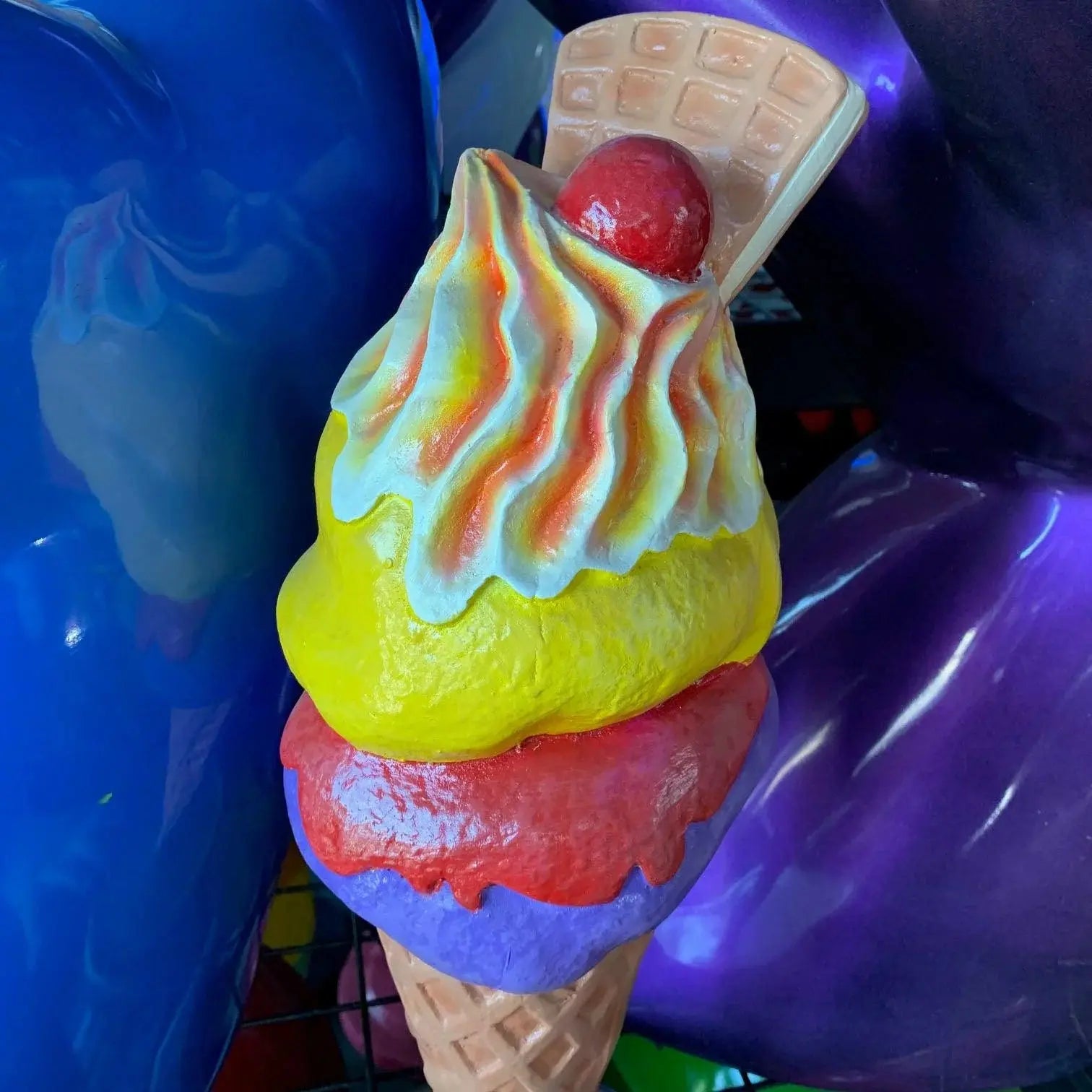 Two Scoop Waffle Ice Cream Statue R0327-JBTH210-AR