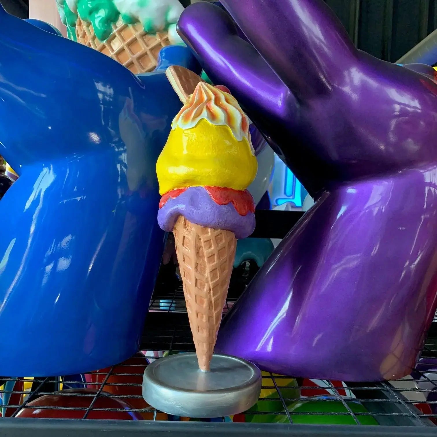 Two Scoop Waffle Ice Cream Statue R0327-JBTH210-AR