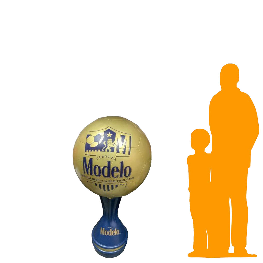 Modelo Soccer Ball Life Size Statue