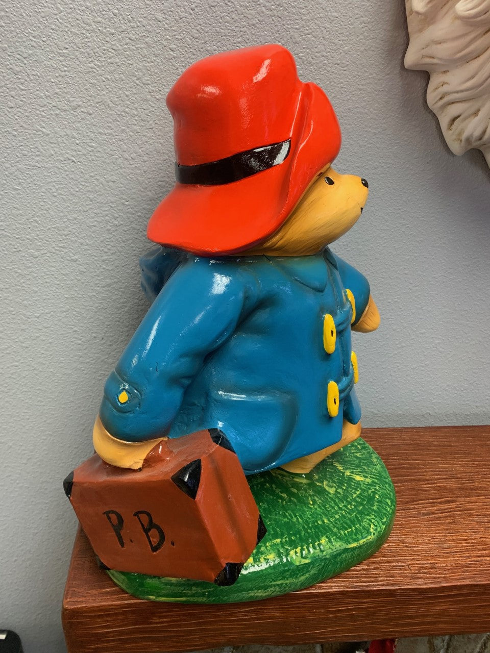 Travelling Bear Statue