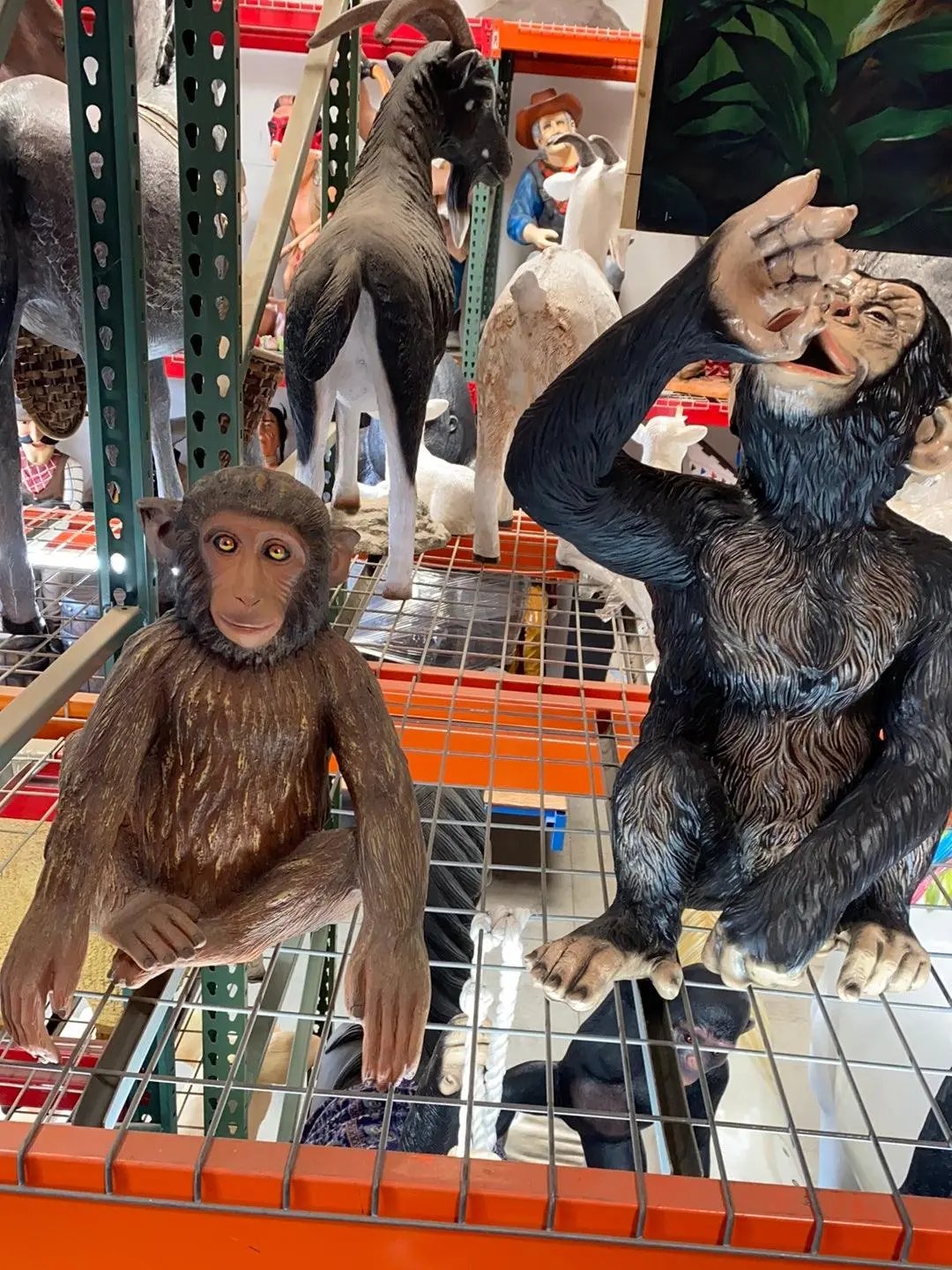 Monkey Hunky Statue A0723-R257-PT