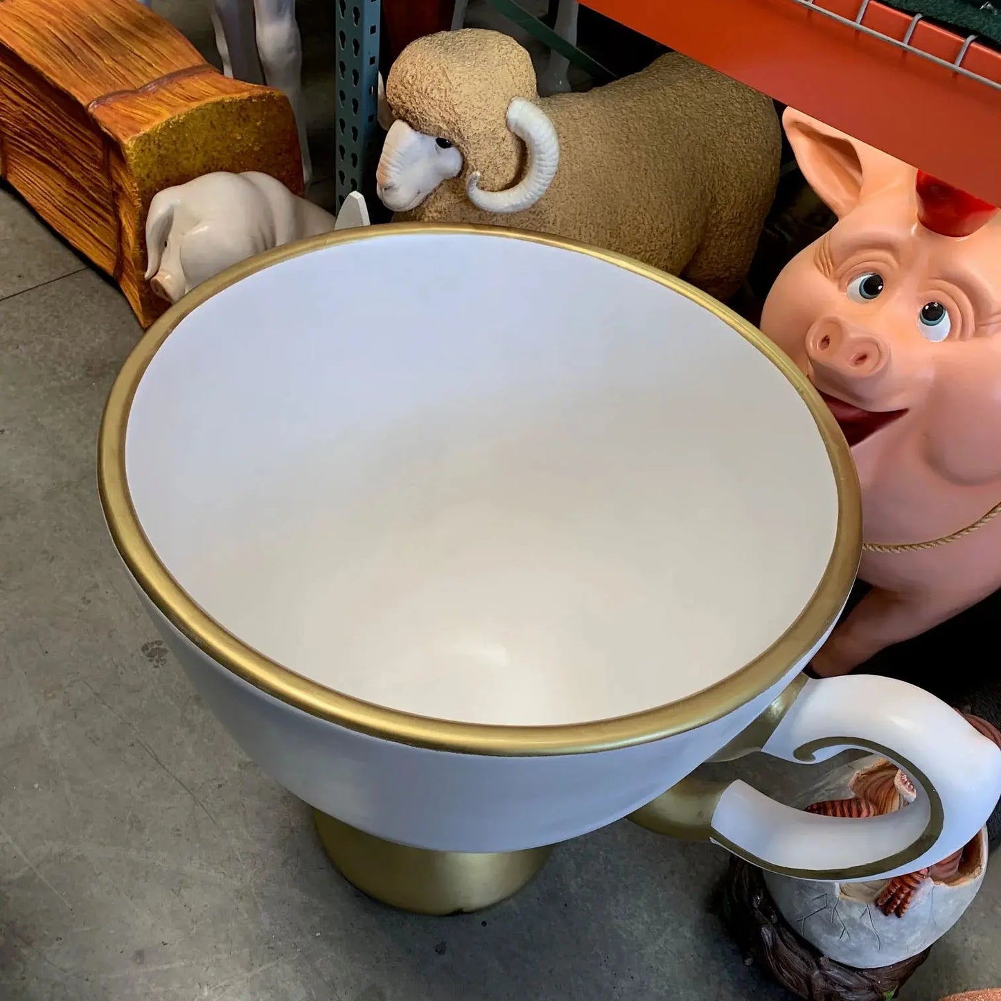 White Gold Tea Cup Statue R0355WG-R365-PT