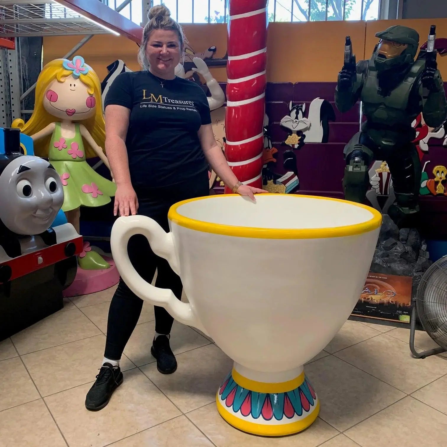 Tea Cup Statue R0355-R365-PT