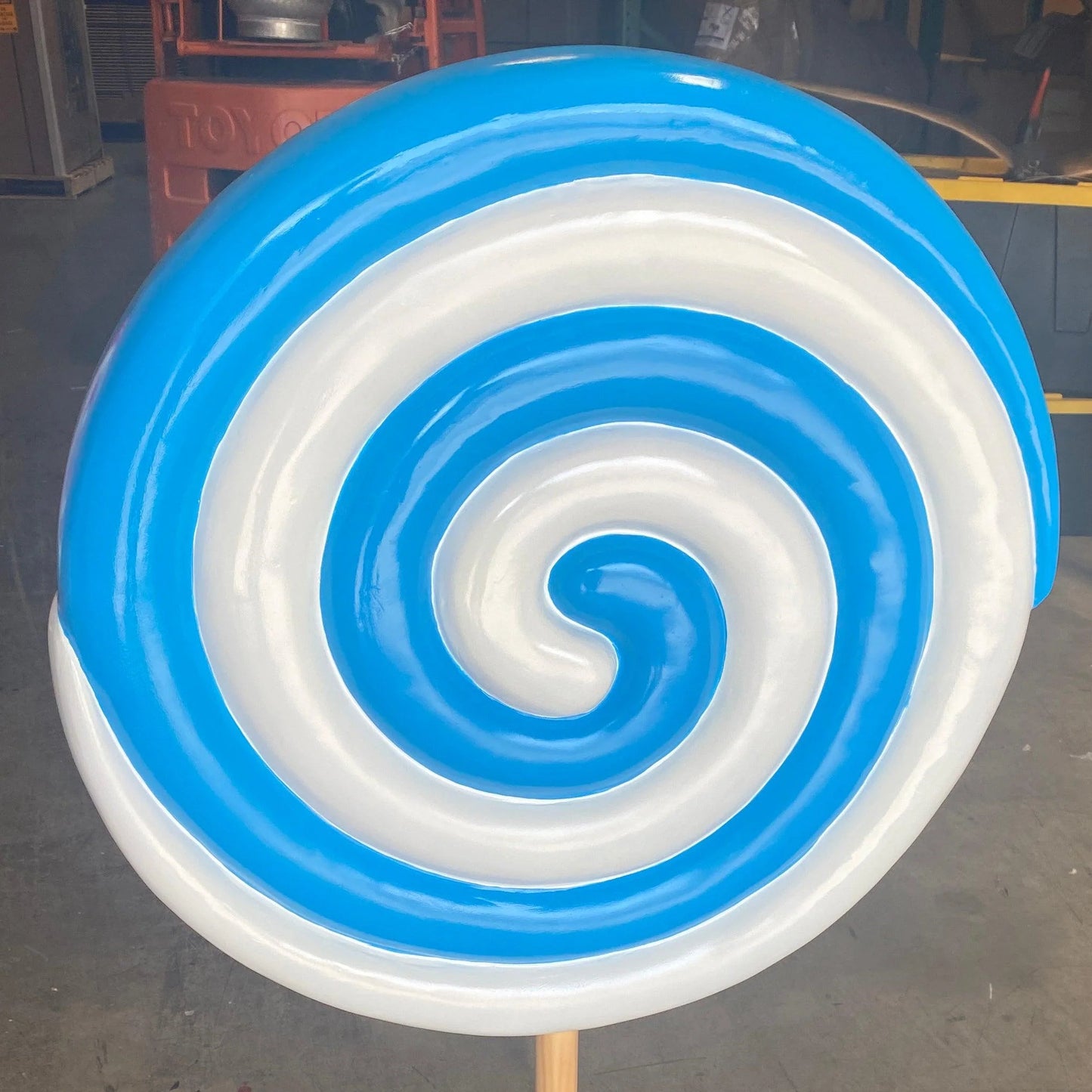 Small Blue Twirl Lollipop Statue