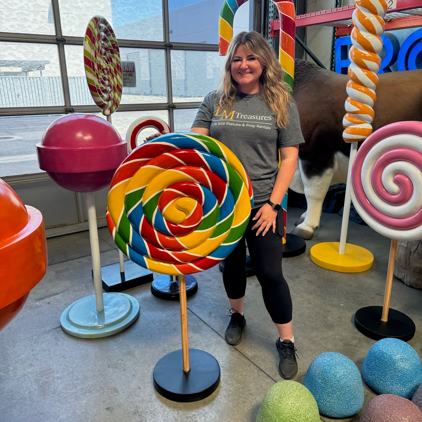 Small Rainbow Twirl Lollipop Statue