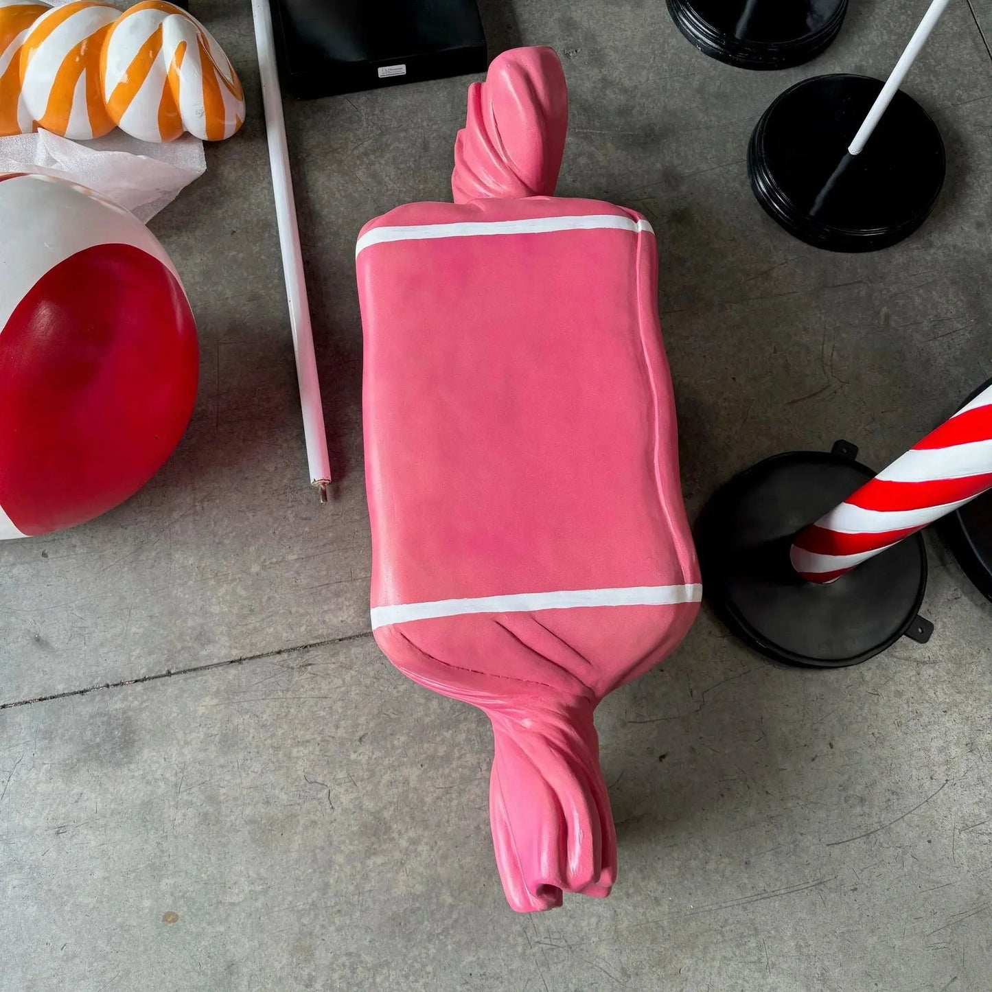 Pink Chocolate Candy Statue R0292P-S114-PT