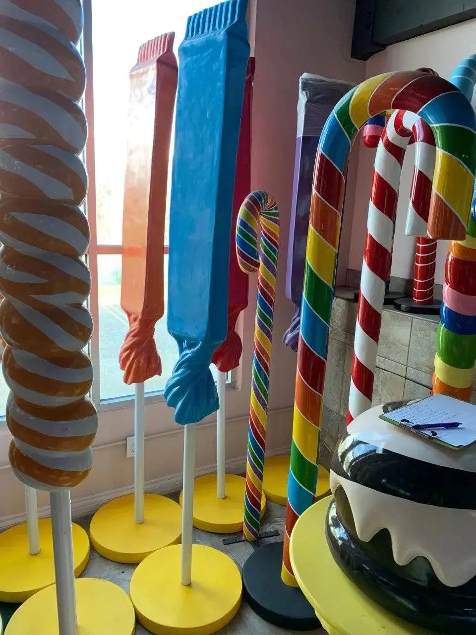 Pink Sugar Daddy Statue R0321PK-S124-PT