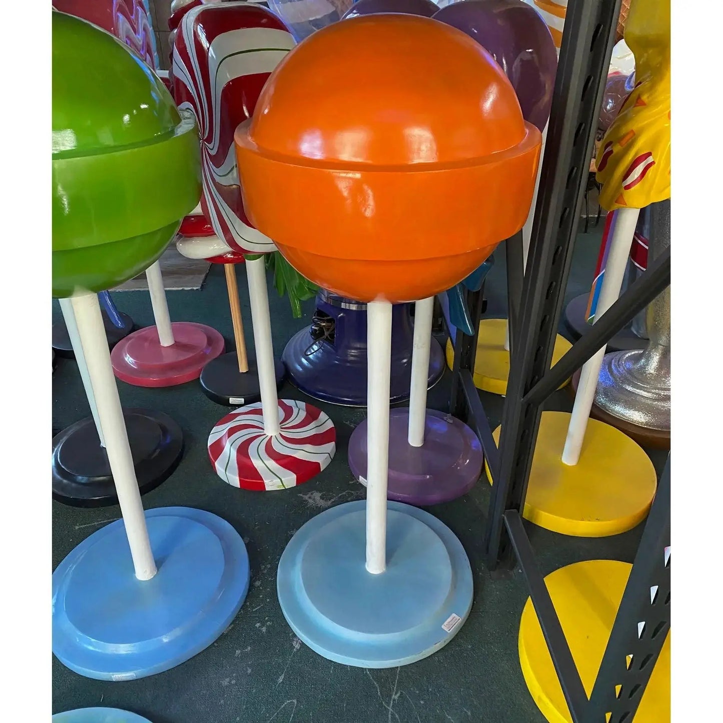 Medium Orange Sugar Pop Statue R0345O-S241-PT