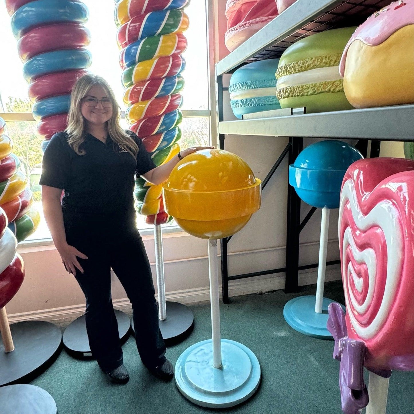 Medium Yellow Sugar Pop Statue