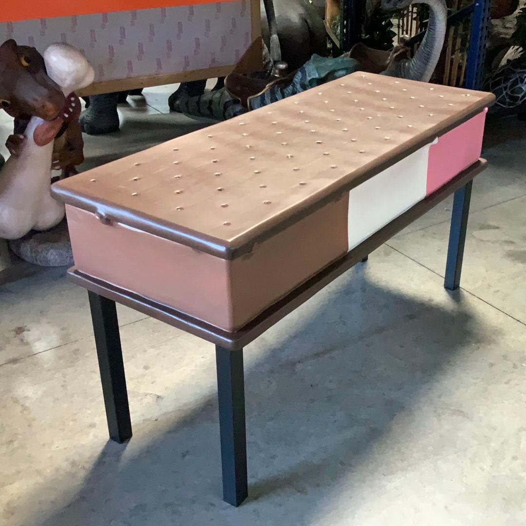 Ice Cream Sandwhich Table Statue
