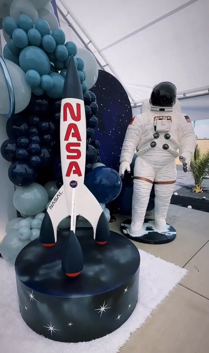 Astronaut Walking Life Size Statue LS008-1797-A