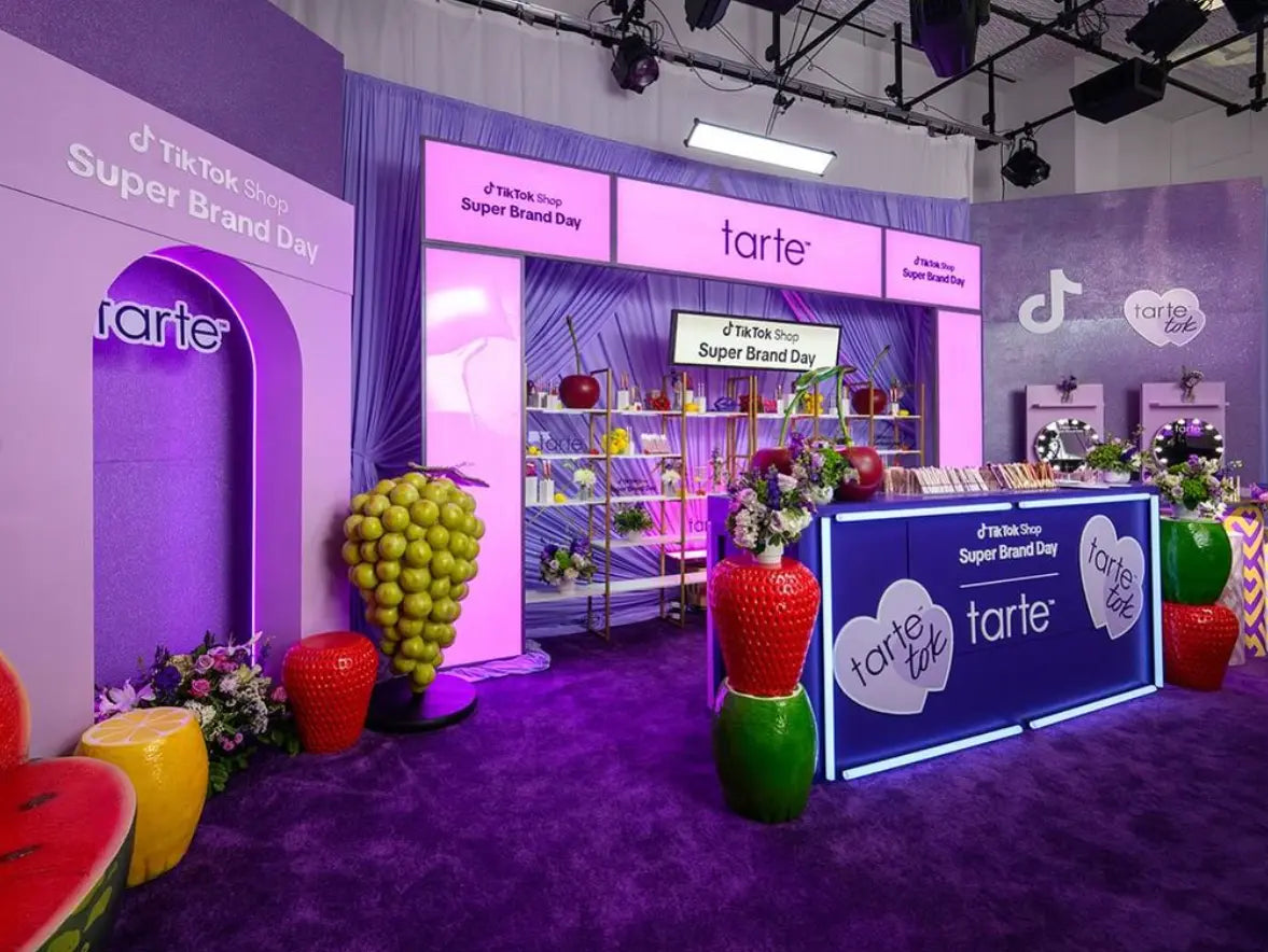 Strawberry Table Stool Statue F0221-STRAW-P