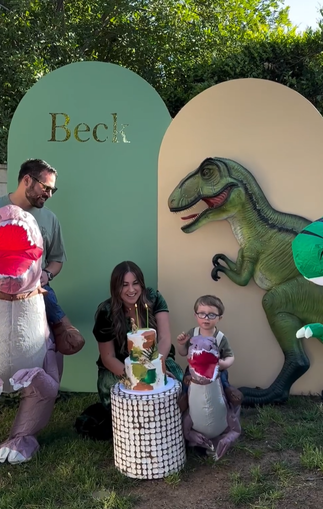 T-Rex Dinosaur Wall Decor Statue