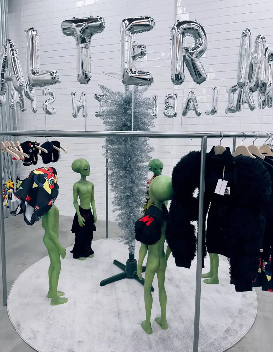 Green Alien Roswell Life Size Statue LS293G-170230-H