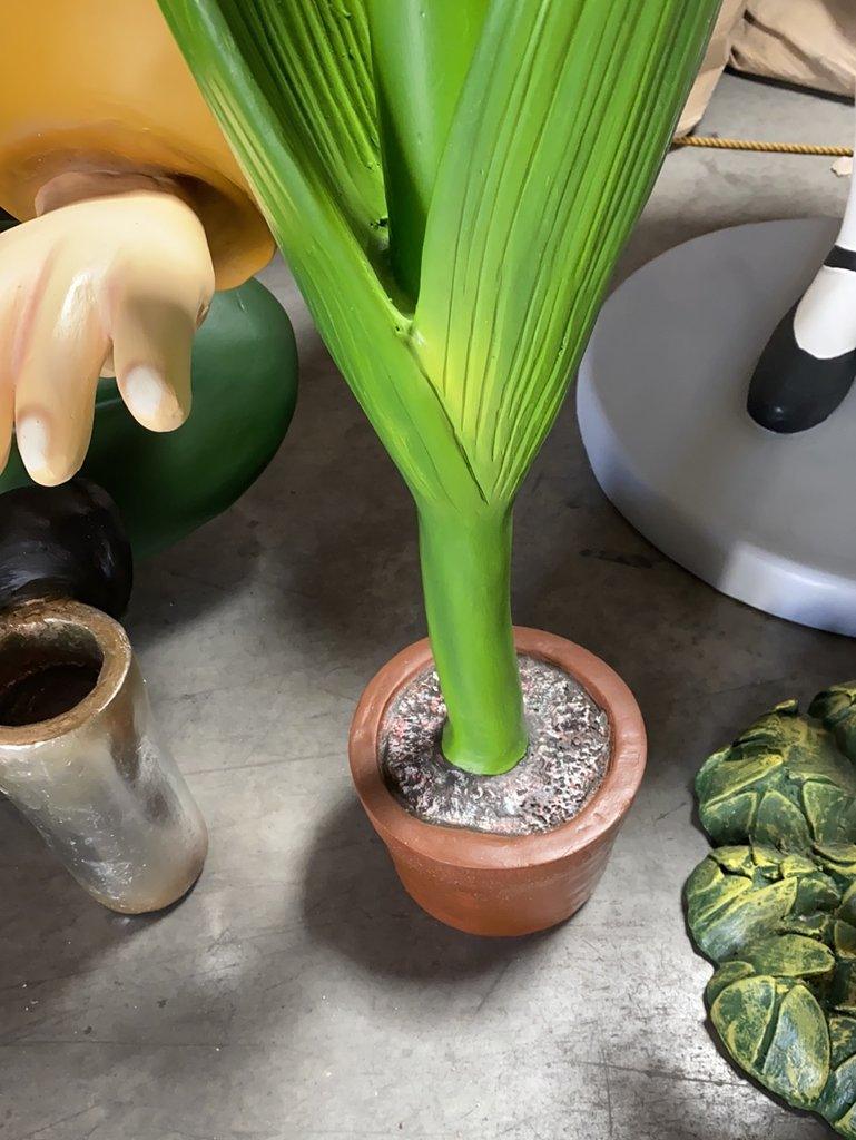 Small Tulip Flower Statue