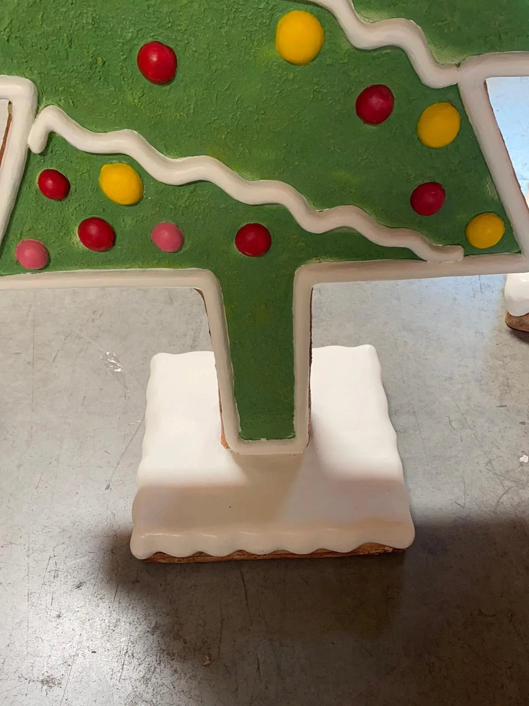 Small Gingerbread Christmas Tree Statue