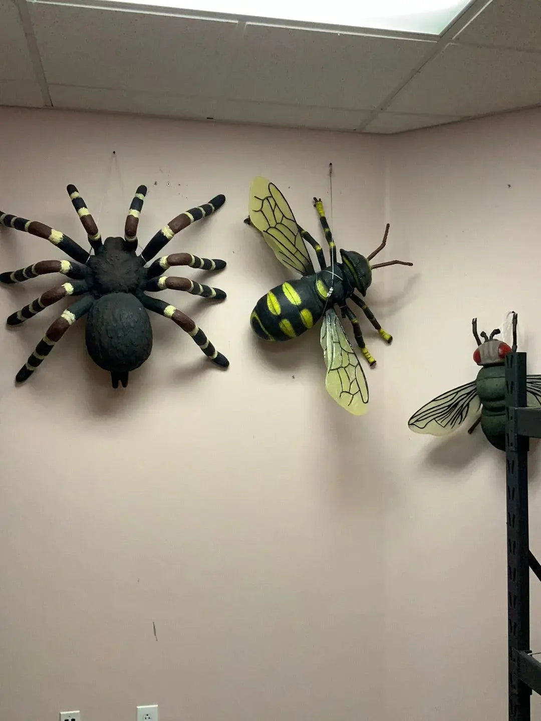 Bee Statue A0732-R209-PT