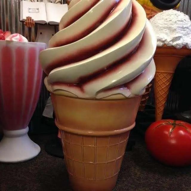 Chocolate Soft Serve Ice Cream Statue R0223C-130016-H