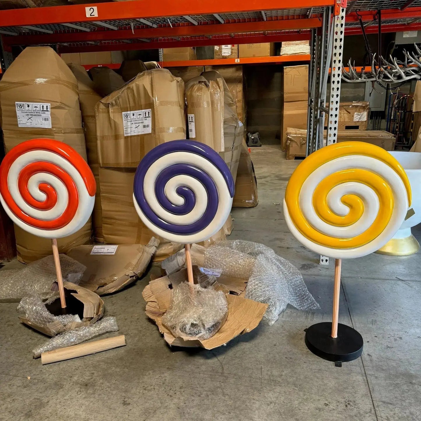 Small Orange Twirl Lollipop Statue R0290OR-S106-PT